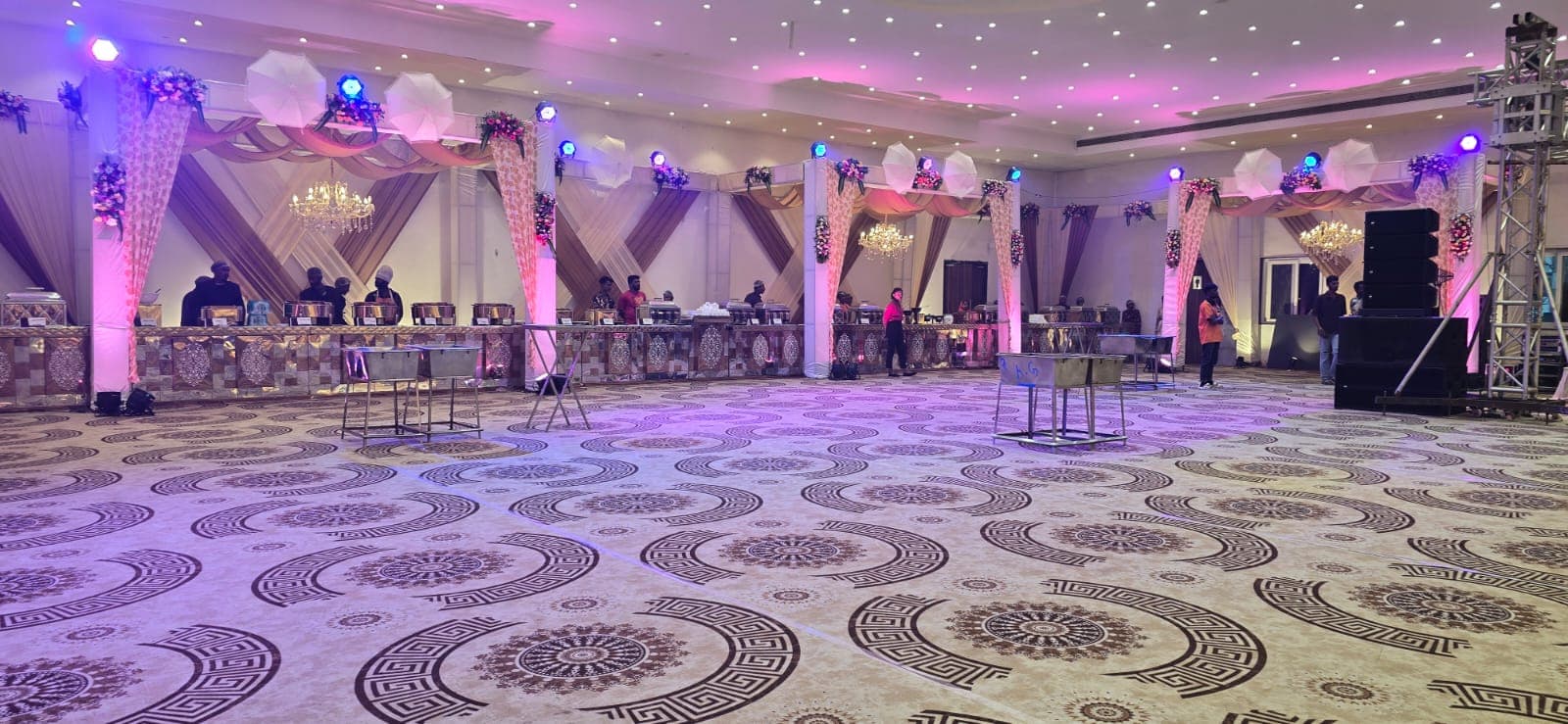 Lighting & LED Screens